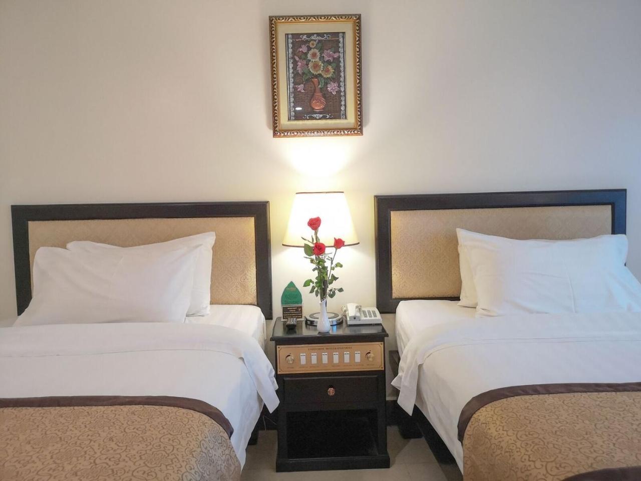 Cardamom Hotel & Apartment Phnom Penh Bagian luar foto