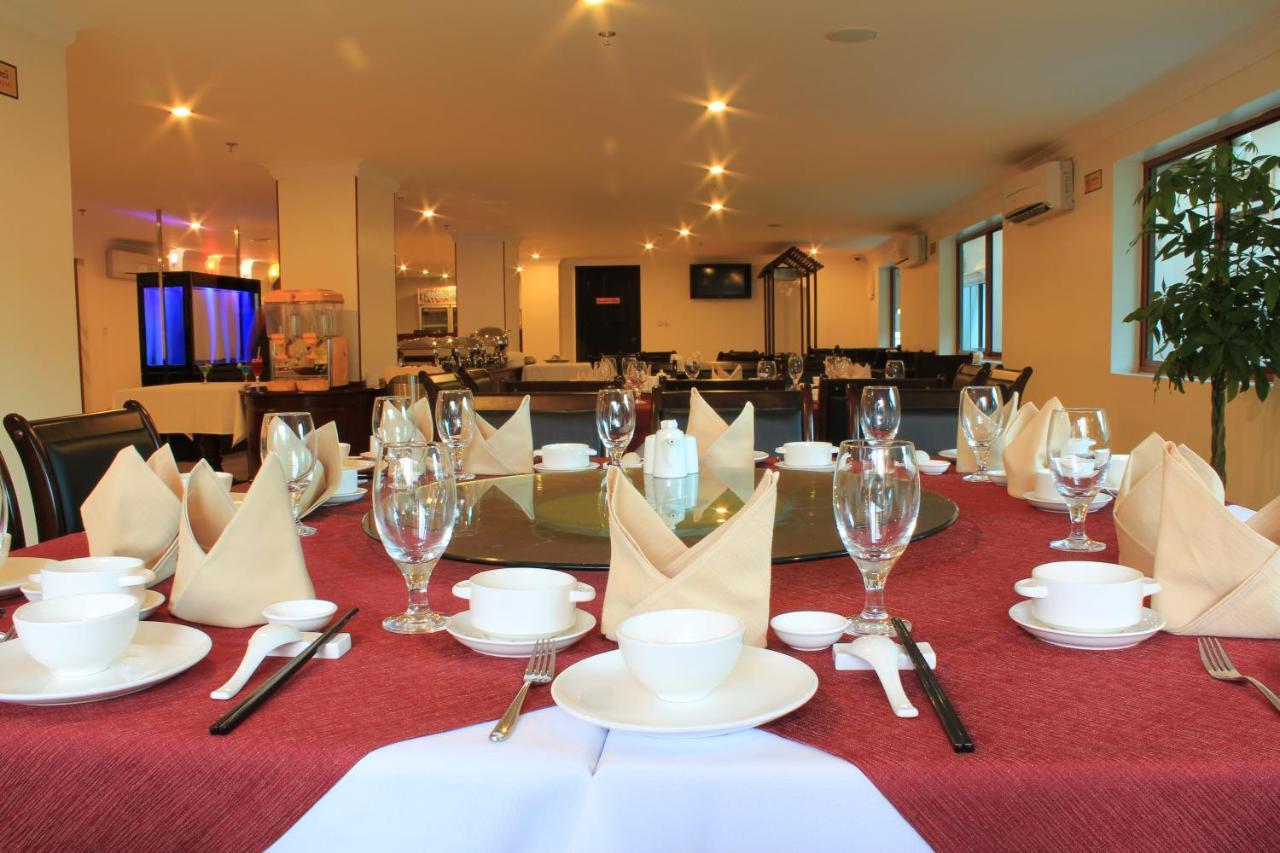 Cardamom Hotel & Apartment Phnom Penh Bagian luar foto